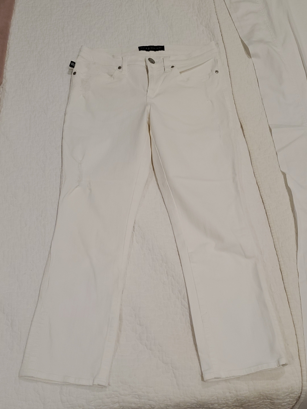 Rock & Republic White Capris